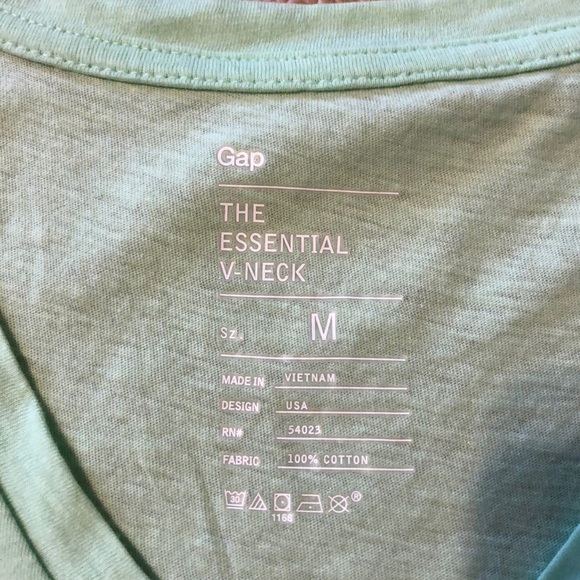 🎉B2GO free🎉 Gap Vneck Tee - Picture 2 of 3